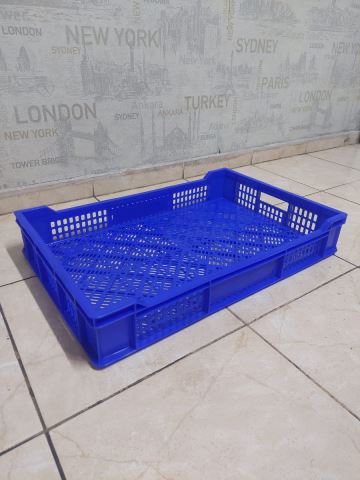 60x40x10 Perforated Plastic Crate with Terrace
