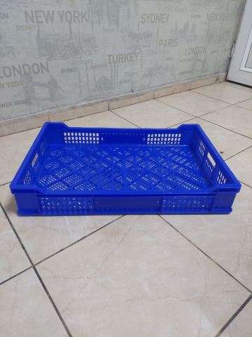 60x40x10 Perforated Plastic Crate with Terrace